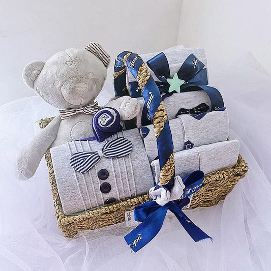 Little Wild Ones Newborn Baby Clothes Set Gift Box for Autumn and Winter
