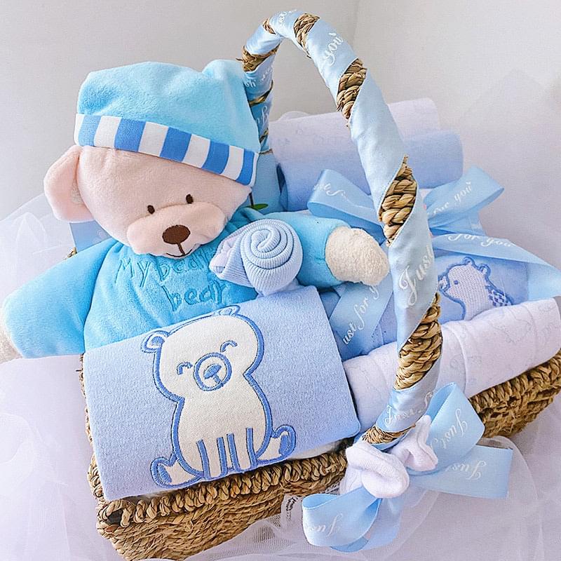 Little Wild Ones Newborn Baby Clothes Set Gift Box for Autumn and Winter