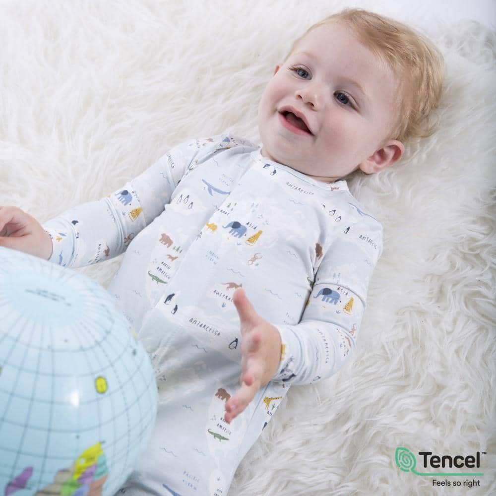 Sea The World Magnetic Footie